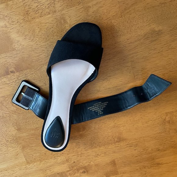 NWOT Size 37 H&M black suede-like sandals with adjustable buckle - Picture 6 of 7